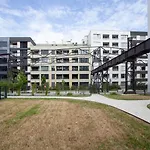 Blueground Prague 7 Furnished With Balcony Prg-1